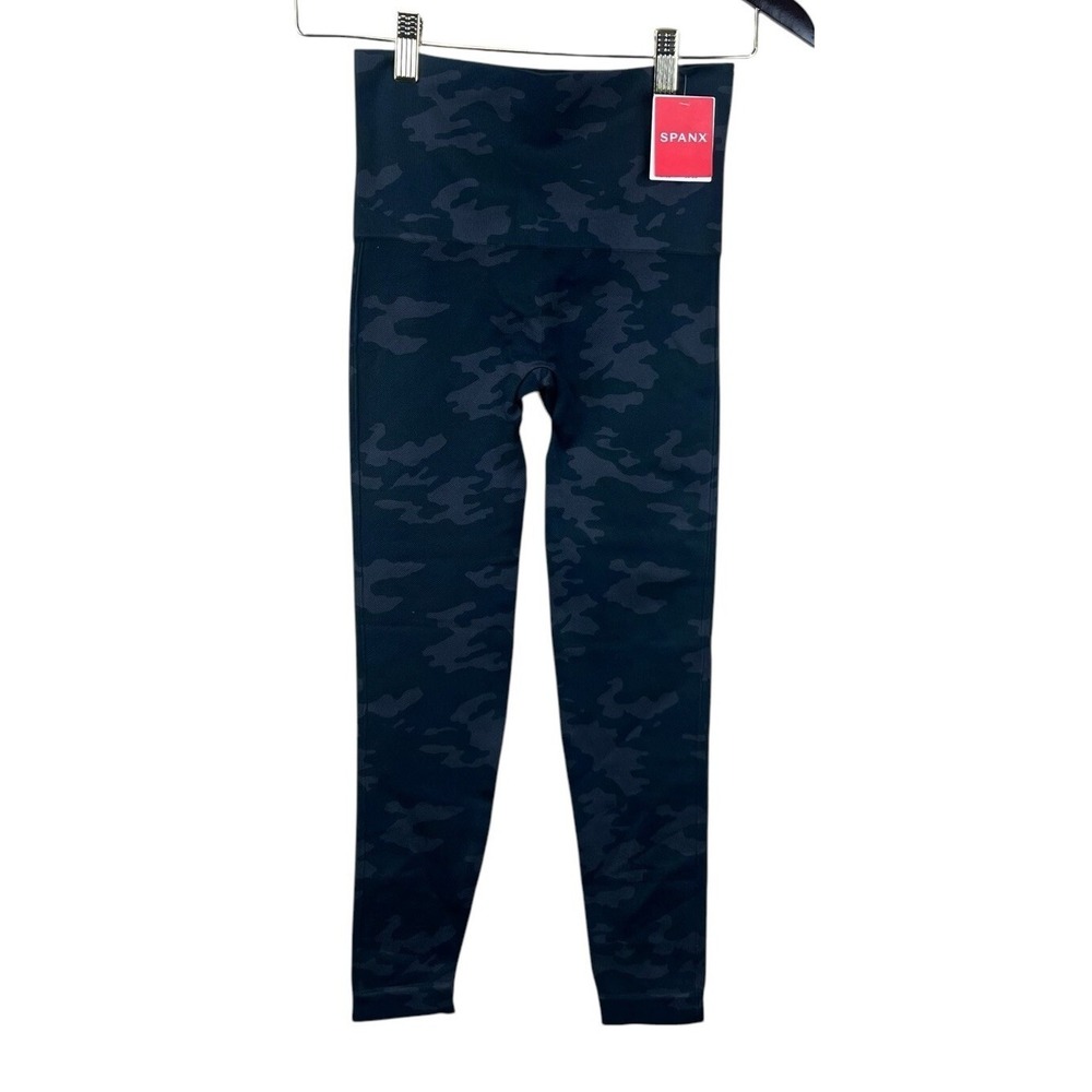 Spanx Look At Me Now High Waist Seamless Leggings Women's Size Small Black‎ Camo